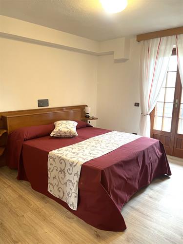 Letto matrimoniale in appartamento